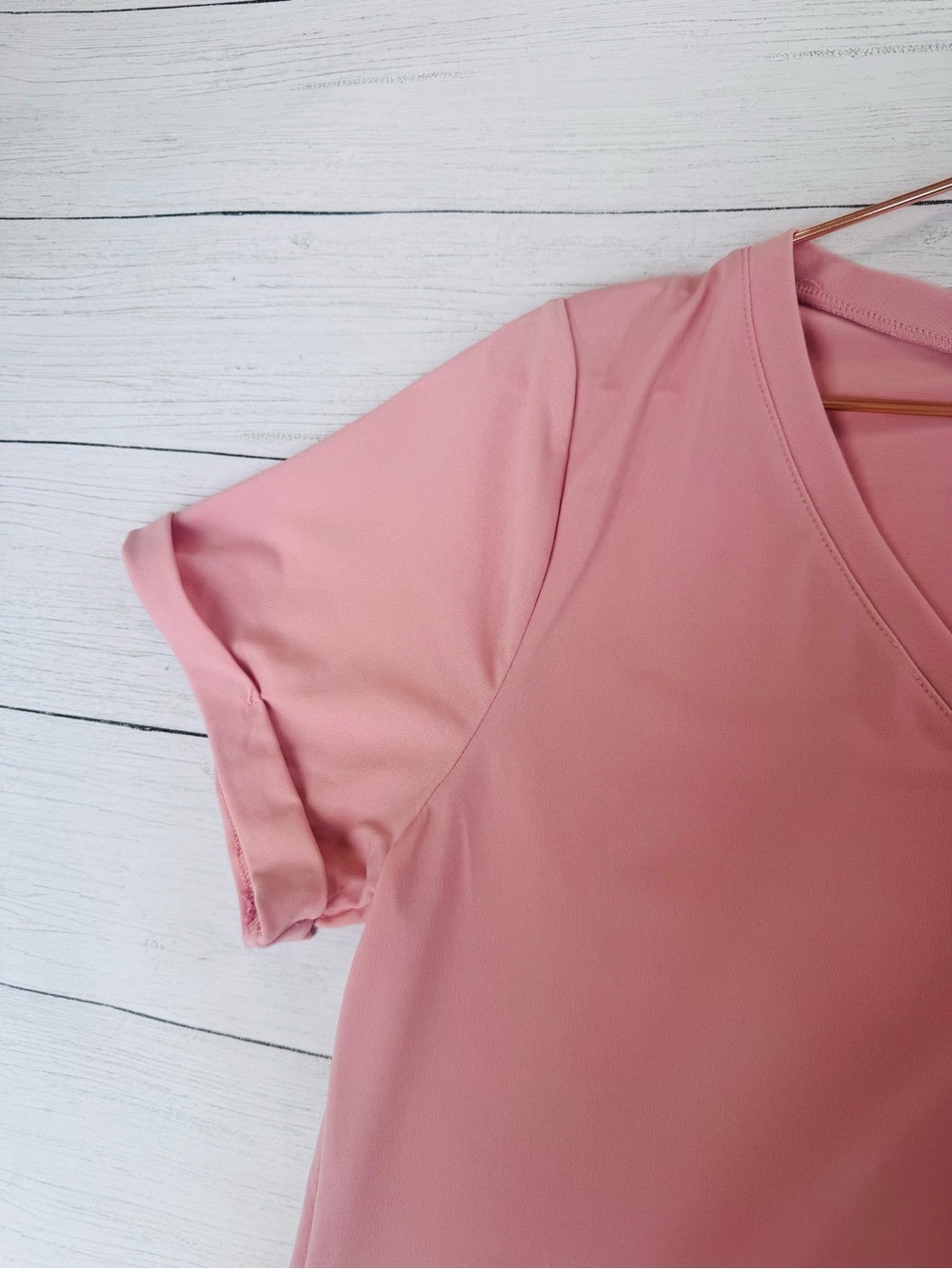 HALARA Pink V-Neck Short Sleeve Wide-Leg Jumpsuit. Love it but it didn’t fit me. - Picture 9 of 10